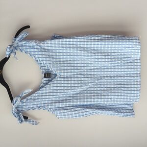 NWT V neck sleeveless top